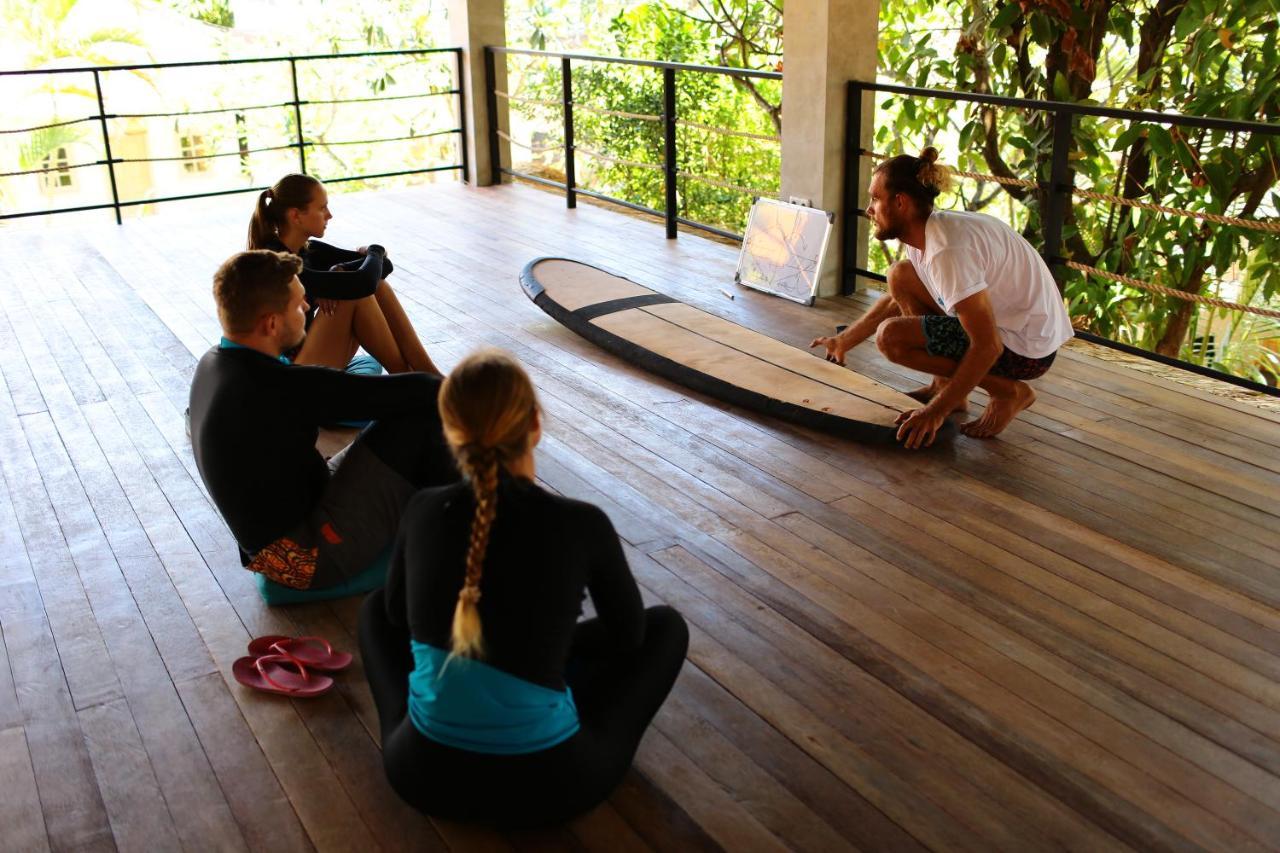 קוטה לומבוק Endless Summer Surf Camp Kuta מראה חיצוני תמונה