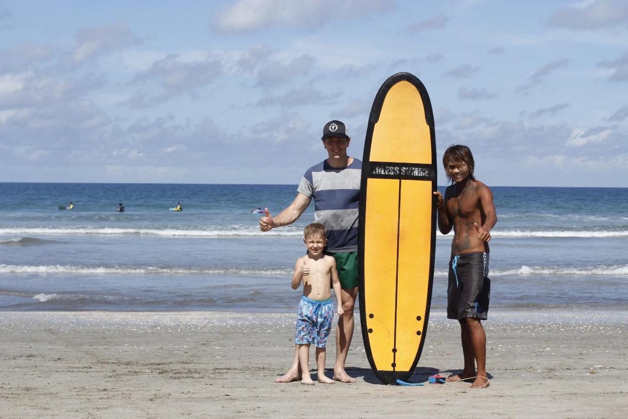 קוטה לומבוק Endless Summer Surf Camp Kuta מראה חיצוני תמונה